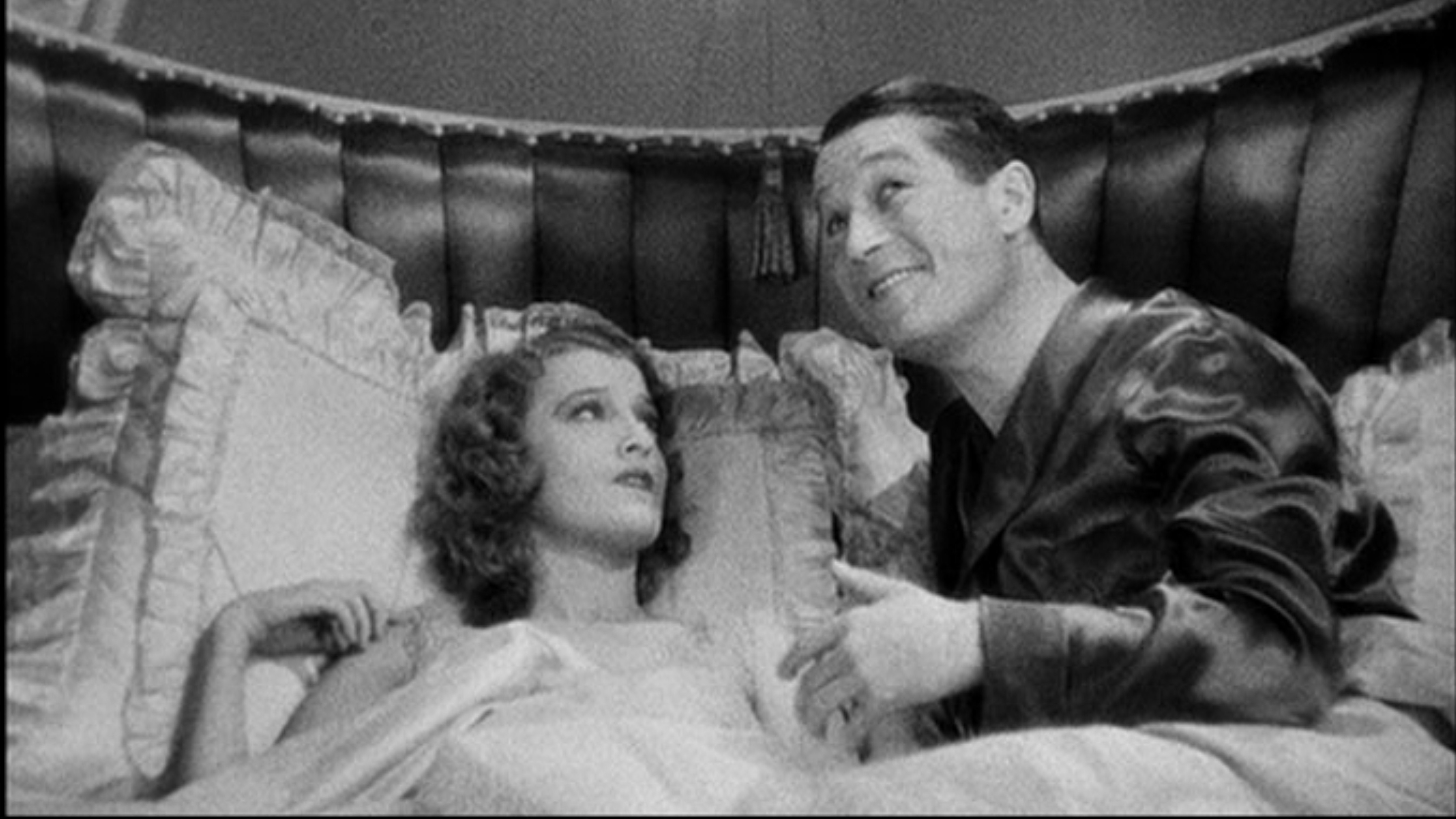 Maurice Chevalier & Jeanette MacDonald in One Hour With You