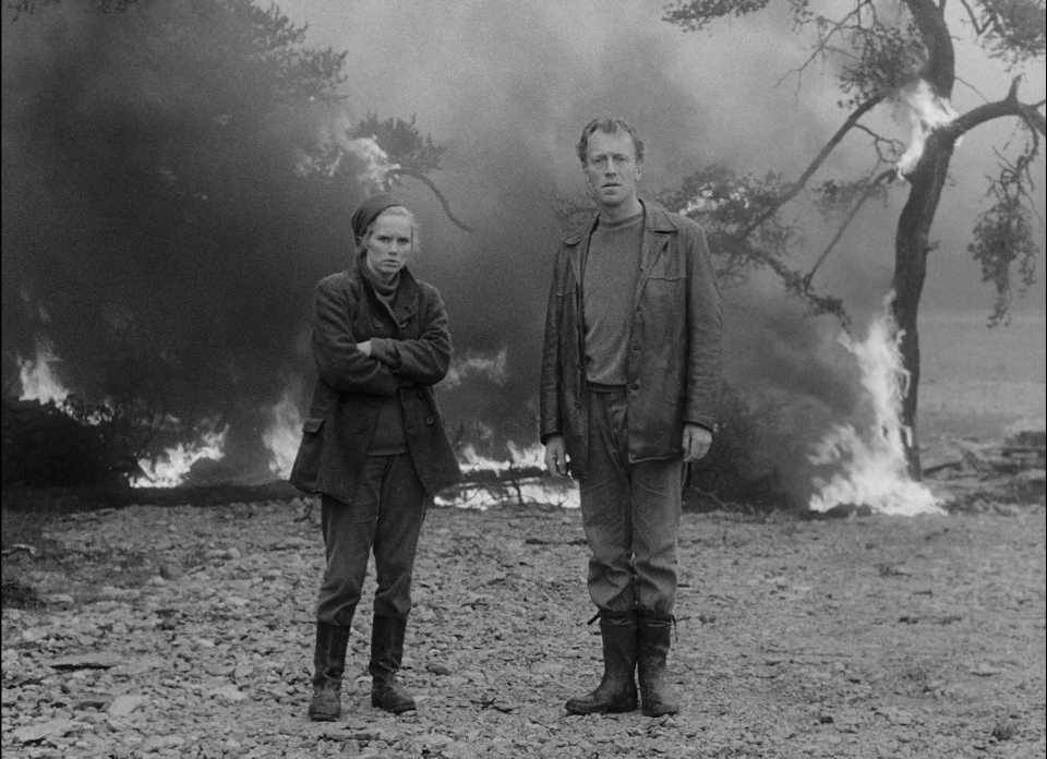 L:iv Ullmann and Max von Sydow in Skammen aka Shame